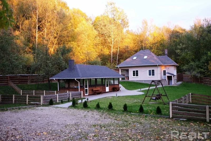 У Гродзенскай вобласці значна скарацілася колькасць аграсядзібаў. Антылідары – Воранаўскі і Дзятлаўскі раёны   Ілюстрацыйнае фота аграсядзібы ў Гродне. Крыніца: Realt.by