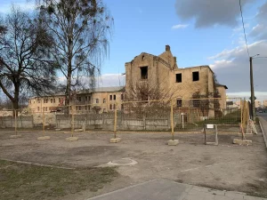 Архітэктурны праект, з-за якога знеслі ваенныя казармы ў Гродне, атрымаў узнагароду на міжнародным конкурсе    То, что осталось от казармы на Щорса, 2