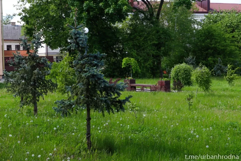 Гродна - самы нязялёны абласны цэнтр Беларусі Сквер во дворах на Советской