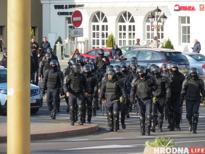 КДБ увёў у Гродне рэжым контртэрарыстычнай аперацыі Сілавікі на вуліцах Гродна. Ілюстратыўнае фота Hrodna.life