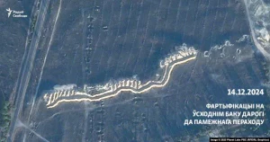 Каля "Прывалкі" з'явілася "Лінія Хрэніна": акопы для тэхнікі і пяхоты вырылі каля самай літоўскай мяжы Спадарожнікавы здымак акопаў на ўсход ад дарогі на памежны пераход "Прывалка"