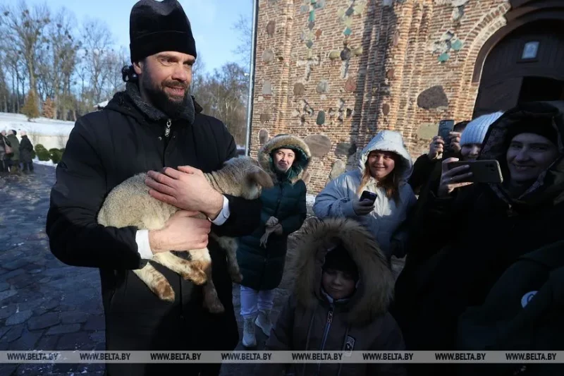 Жывая батлейка каля Каложскай царквы ў Гродне. Фота: БелТА