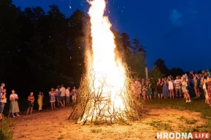 Беларуская магія: як нашы продкі дамаўляліся з прыродай Купалле ў Гродне. Купалле - частка магічнага светаўспрымання беларусаў і беларускай магіі. Фота з архіву Hrodna.life