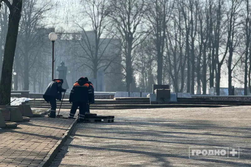 У Гродне рамантуюць адны з найстарэйшых могілак горада. Што будзе зроблена? Рамонт ваенных могілак на Белуша. Крыніца: "Гродно Плюс"