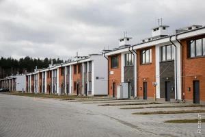 Свабодная планіроўка і зона для барбекю: як выглядаюць таунхаусы ў Пагаранах па $750 за квадрат Свабодная планіроўка і зона для барбекю: як выглядаюць таунхаусы ў Пагаранах па $750 за квадрат