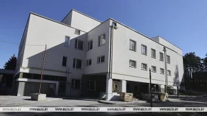 Гатоўнасці 80%, упэўненасці 3%. Здачу новага корпуса кардыяцэнтра ў Гродне зноў перанеслі Будоўля новага корпуса кардыяцэнтра ў Гродне. Тэрмін здачы аб'екта ў эксплуатацыю пераносіцца трэці раз