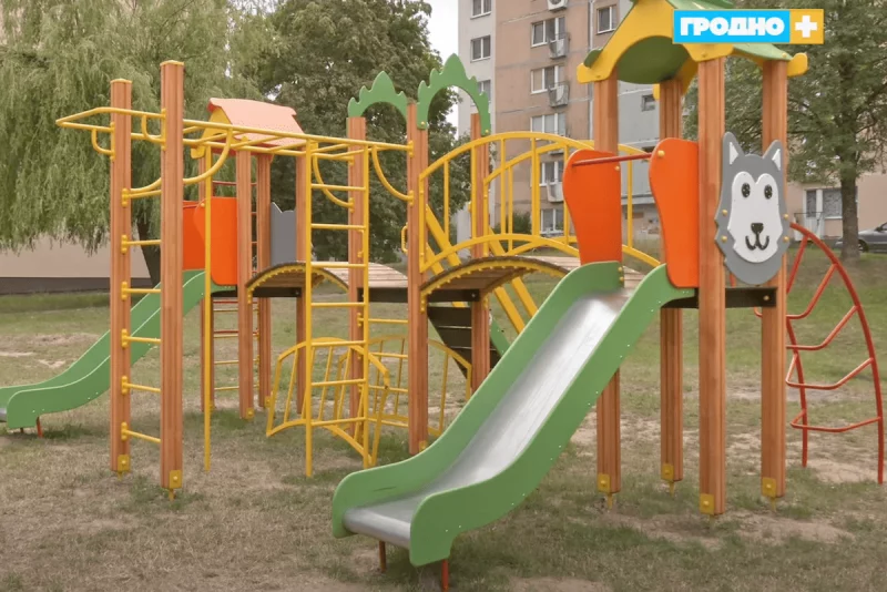 Пляцоўка на Дамброўскага, 60. Скрыншот Hrodna.life праграмы "Гродна Плюс"