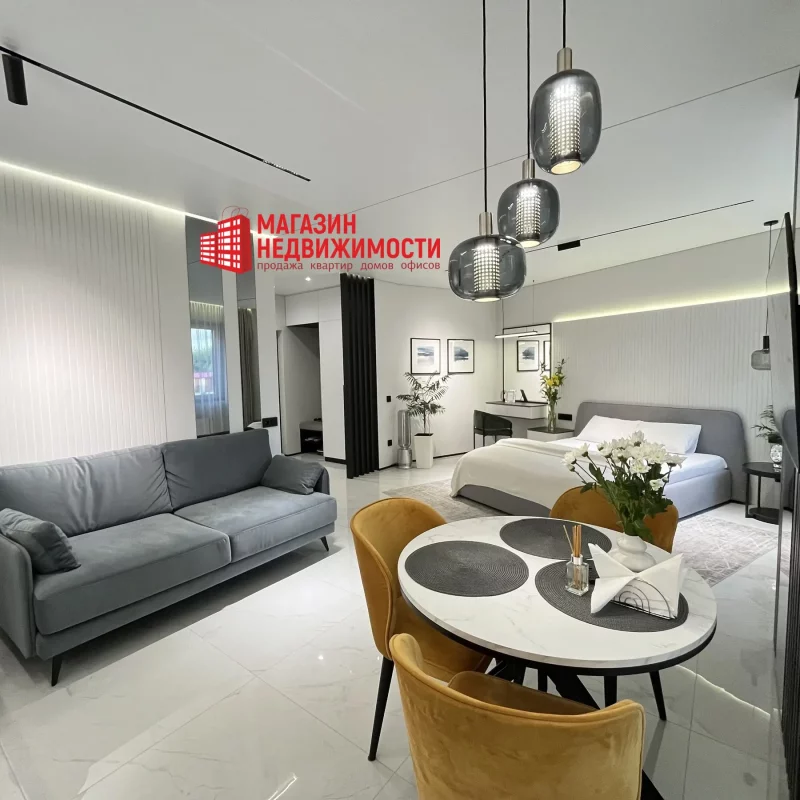 Нерухомасць тыдня: у Гродне прадаецца светлая стыльная кватэра-студыя Квартира-студия на Воинов-Интернацианалистов, 14А