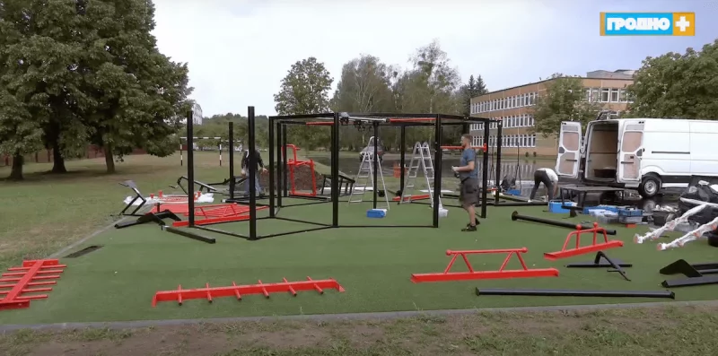 Каля трох гродзенскіх школ з'явяцца спартпляцоўкі. Туды могуць прыйсці і гараджане