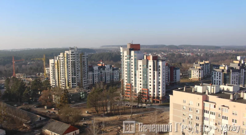 "Адгадайце, што? Адпіскі". Жыхары Фолюша ходзяць праз яр з-за будоўлі - мясцовыя ўлады не рэагуюць