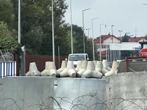 Пяцёра іракцаў перасеклі беларуска-польскую мяжу незаконна. Што ім будзе? Пяцёра іракцаў перасеклі беларуска-польскую мяжу незаконна. Што ім будзе?