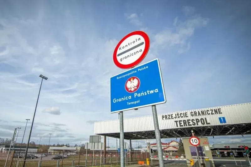 Польшча адкрывае мяжу з Беларуссю Польшча адкрывае мяжу з Беларуссю