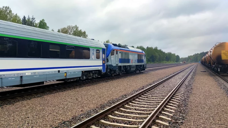 Праз мяжу без чэргаў і па раскладзе. Што перашкаджае вярнуць цягнікі паміж Беларуссю і Польшчай? Польскі цягнік PKP Intercity. Фота: Hrodna.life