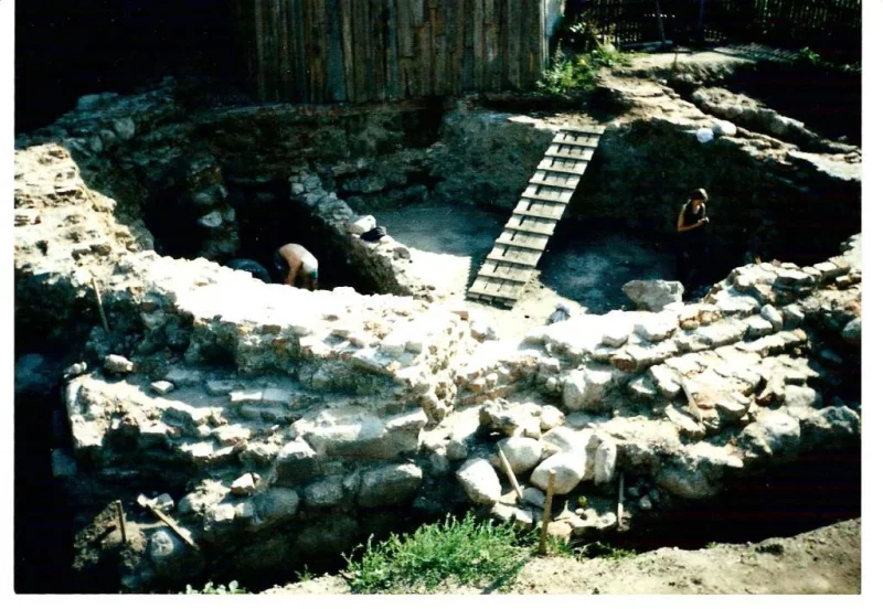 У Навагрудку археолагі знайшлі падмурак XVIII стагоддзя (абноўлена)