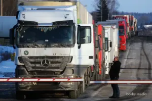 У Гродзенскай вобласці пачнуць рэканструкцыю пункта пропуску, дзе 20 гадоў не было рамонтаў Грузовики на белорусско-литовской границе - что будет когда начнется реконструкция пункта пропуска Каменный Лог © LookByMedia