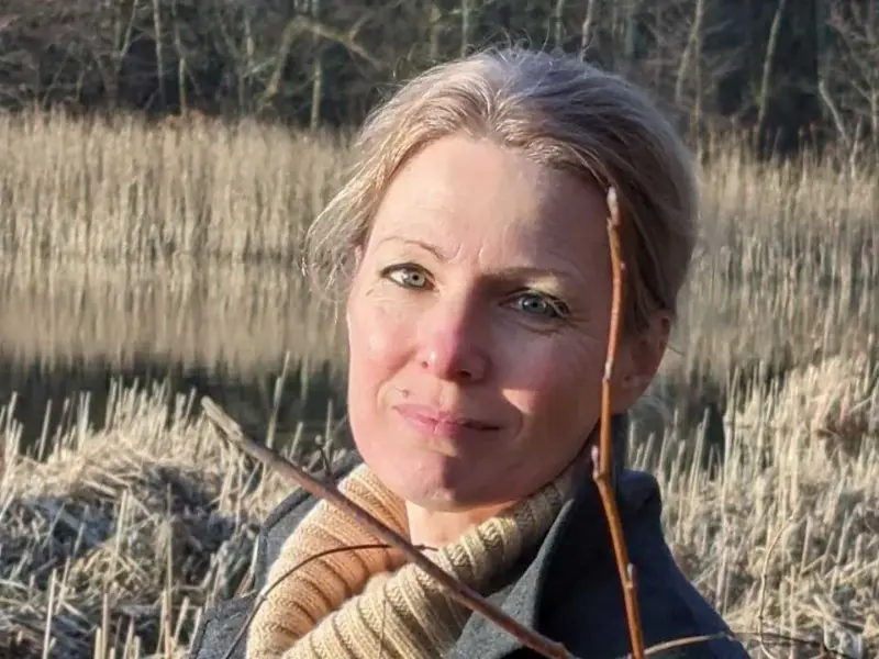 Беларуская вучоная ў 47 гадоў эмігравала з-за пазіцыі. Яна пакінула навуку і пайшла працаваць на фабрыку Марына Шаптурэнка. Фота гераіні