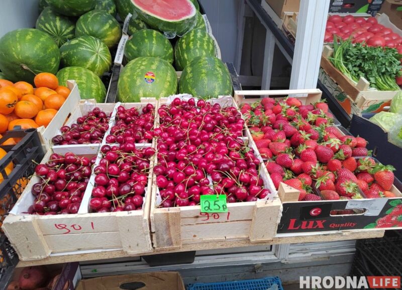 На рынках Гродна супрацоўнікі МАРГ шукаюць тавары з «недружалюбных» краін