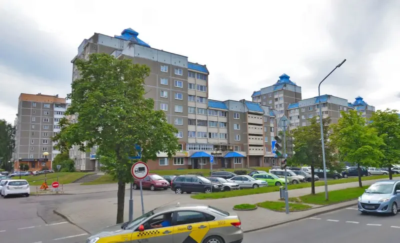У Гродне прадаюць катэдж, які знаходзіцца на даху шматпавярхоўкі