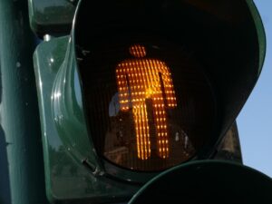 У Гродне паставяць новыя святлафоры і абсталююць прыўзнятыя пераходы