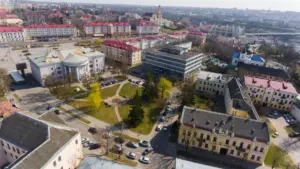 У гістарычным цэнтры Гродна хочуць узвесці  новы будынак. Ён адновіць страчаную забудову?