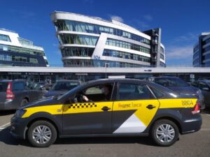У Гродне вадзіцель "Яндекс.GO" абразіў пасажырку і адмовіўся яе везці. Што адказалі ў кампаніі?
