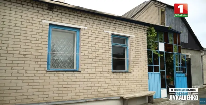 Гродзенец звярнуўся да Лукашэнкі праз землю. Ён 11 гадоў спрачаецца з сям'ёй брата Дом земля