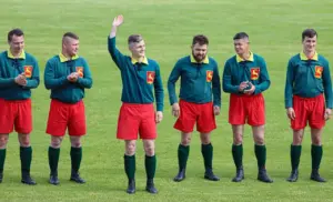 Гродзенцы хочуць выкупіць з аўкцыёну даваенны здымак футбольнай каманды WKS Grodno
